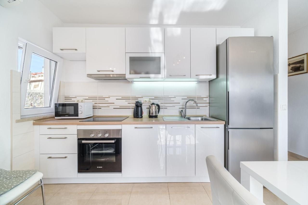Villa Trebotic Milna  Ngoại thất bức ảnh
